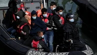 Starmer endurece el control migratorio tras la victoria de Reform UK