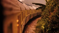 Viaje por la selva tropical en el último tren cama de Malasia