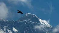 Crisis en el Everest: Himalaya lucha contra el turismo descontrolado