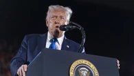 ¿Está Trump hundiendo el dólar y qué significa esto para el euro?