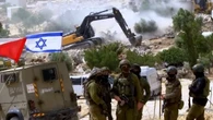 Israel demuele una aldea beduina y deja decenas de desplazados