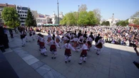 Baile folclórico y huevos teñidos para celebrar la Pascua en Bulgaria