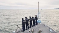 La Pologne intervient après la détection d'un navire "fantôme" russe près d'un câble en mer Baltique