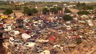 Un immense cimetière de voitures détruites après les inondations meurtrières en Espagne