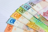 Белстат: зарплата работников легкой промышленности в январе — апреле 2025 года увеличилась на 13,9 %