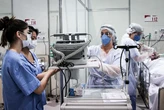 Brasil tem média diária de 2.038 mortes por covid-19