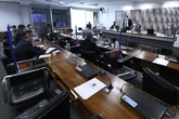 CPI decide seguir as curtidas e convoca executivos de plataformas sociais