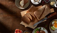 Outback vai além da cortesia e lança pão australiano para venda