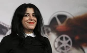 Marjane Satrapi convierte su galardón en un alegato por la libertad en Irán   