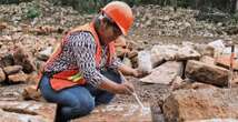 Mujeres de San Simón contribuyen en las labores arqueológicas del INAH en Uxmal   