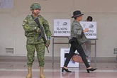 Gana el No en referendo en Ecuador; rechazan base militar de Estados Unidos   