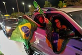 Juez prohíbe que hijos de Bolsonaro lo visiten en arresto domiciliario   