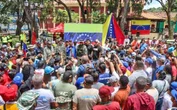 Registro masivo de venezolanos en la milicia ante las amenazas de EU   