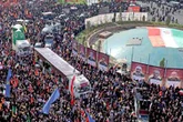 Irán despide con masivo funeral a 60 científicos  y mandos militares asesinados por Tel Aviv    