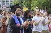En ceremonias de graduación en EU estalla el grito “¡Palestina libre!”   