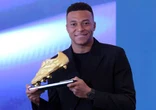 Mbappé recibe la bota de oro