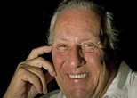 Falleció Frederick Forsyth, maestro de la novela de espías   