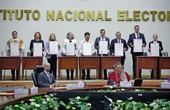 Nuevos ministros reciben constancias de mayoría   