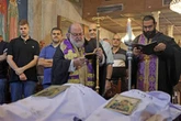 Ataca Israel iglesia católica en Gaza; ayer mató a 90 palestinos   