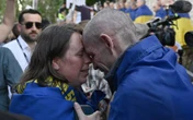 Moscú y Kiev inician histórico intercambio de prisioneros   