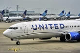 United suspende vuelos por falla en sistema   