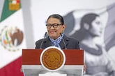 Julio Hernández López: Astillero   