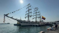 Tripulación de buque escuela de Venezuela se solidariza con marinos del Cuauhtémoc   