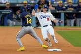 Dodgers vencen 3-1 a Cerveceros   