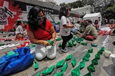 Zarpa flotilla humanitaria para romper el cerco a palestinos   