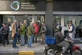 Movilizaciones de indignados por corruptelas acorralan a Milei   