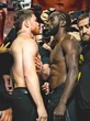 Canelo enfrentará  a Crawford en medio de tensión migratoria   
