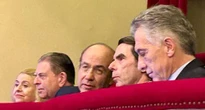 “Ladrón, asesino”, gritan a Calderón en foro de ultraderecha en España   