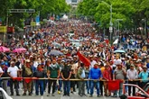 Maestros de Oaxaca deciden “retiro táctico” del Zócalo   