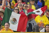 Tras caótica inscripción para boletos del Mundial, algunos pagan por ayuda   