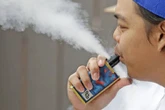 Proyectos de reforma abren la puerta a la  venta de vapeadores de tabaco calentado   
