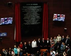 Colocan a maestros en el Muro de Honor   
