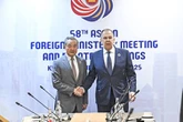 Moscú y Pekín deben contribuir a resolver  el problema nuclear iraní, señala China   