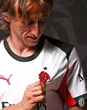Luka Modric firma con el Milán y jugará con Santiago Giménez   