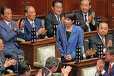 Japón tiene su primera Jefa del Ejecutivo   