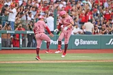 Diablos Rojos apalean 17-6  a Pericos de Puebla; en dos juegos anotaron 38 carreras    