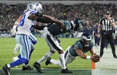 Águilas ganan 24-20 a Vaqueros en debut de temporada de NFL 