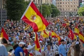 Madrid: exigen dimisión de Pedro Sánchez   