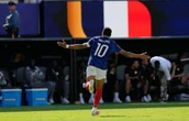 Francia cumple; Mbappé supera a Pelé y Fontaine    