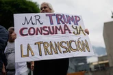 Cientos se movilizan frente a embajada de EU en Caracas; demandan “elecciones libres”   