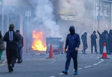 Apuñalamiento en Irlanda del Norte desata movilizaciones antimigrantes   