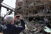 Bombardea EU central nuclear iraní; Israel ataca una planta petroquímica    