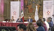 Julio Hernández López: Astillero   