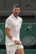 Buen debut de Novak Djokovic en Wimbledon   