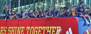 Más de 2 millones de aficionados  vitorean en Madrid a los campeones   