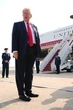 Incrementa Trump su fortuna bajo sospechas de conflicto de intereses   